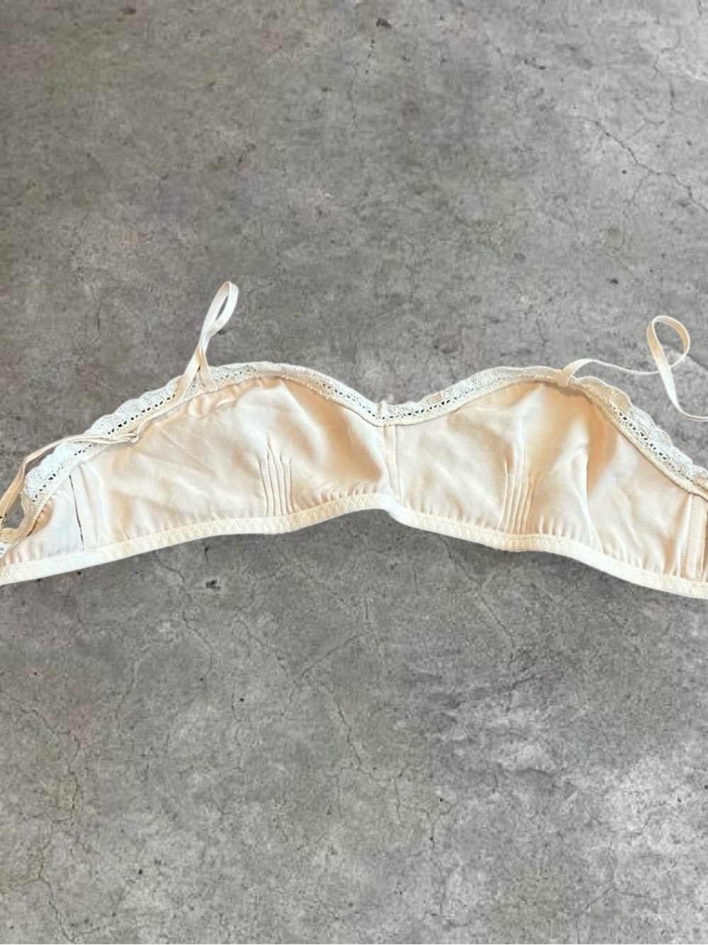Zara Cream Lace Bralette - Picture 7 of 7